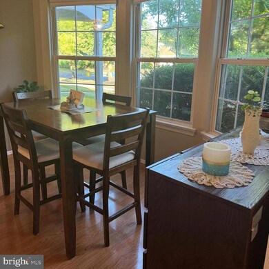 85 Beacon Place, Trenton, NJ 08691 - photo 4