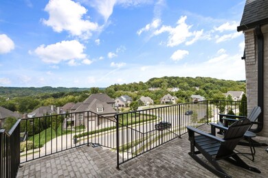 1027 Stockett Dr, Nashville, TN 37221 - photo 2