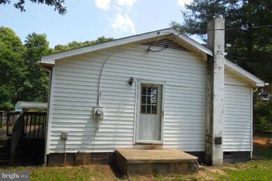 5516 Burr Hill Rd, Rhoadesville, VA 22542 - photo 3