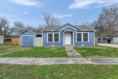 1417 E Garnett St, Gainesville, TX 76240 - photo 6