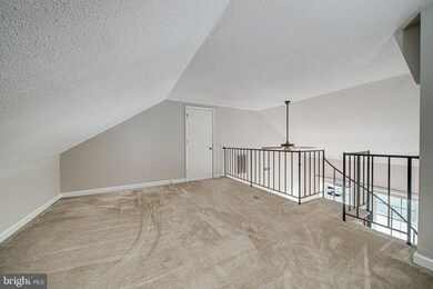 3052 S Abingdon St unit C2, Arlington, VA 22206 - photo 7