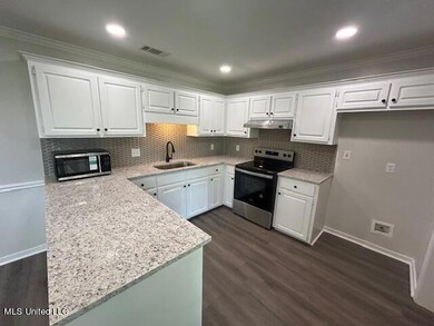 9930 Crooked Creek Cir, Byram, MS 39272 - photo 4