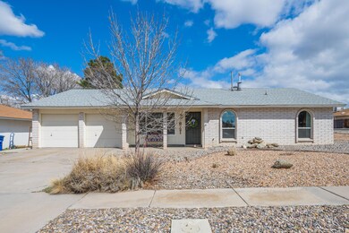 6721 Hensch Ave NE, Albuquerque, NM 87109 - photo 3