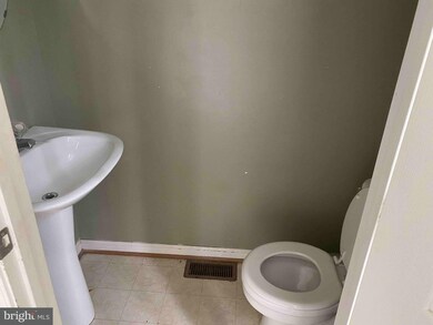 6975 Walker Mill Rd, Capitol Heights, MD 20743 - photo 4