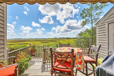 255 Lands End Drive deck