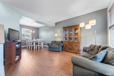 962 Wedgewood Ln, Aurora, IL 60506 - photo 5