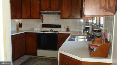 117 E Seminary St, Mercersburg, PA 17236 - photo 4