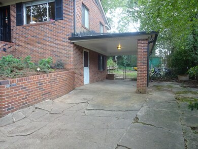 Single carport