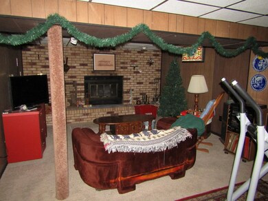 9019 Hess Dr, Highland, IN 46322 - photo 7