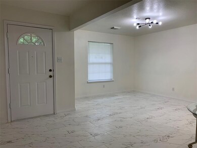 11026 Heather Trail Dr, Houston, TX 77075 - photo 4