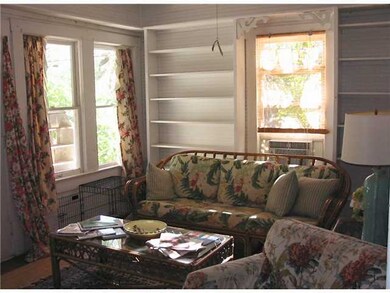 Den/Family/Great Room. Cottage Interior - Family r
