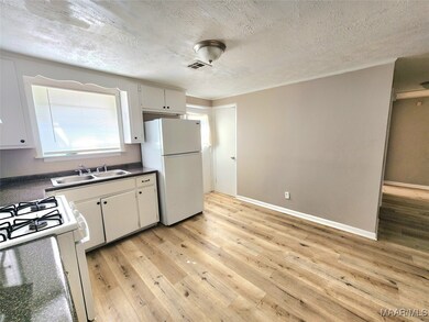 102 White Oak Dr, Prattville, AL 36067 - photo 4