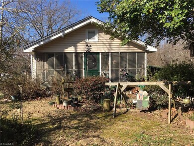 301 Virginia Ave, Asheboro, NC 27203 - photo 5