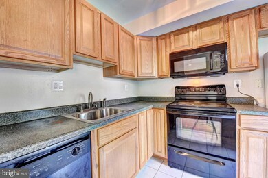 8601F Sacramento Dr, Alexandria, VA 22309 - photo 5