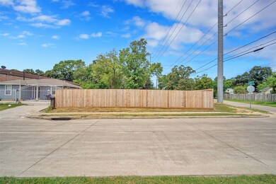 9117 Lockwood Dr, Houston, TX 77016 - photo 4