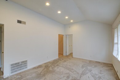 GSP-9213_Pensive_Ln-5