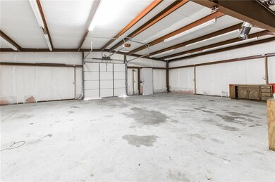 Large insulated shop