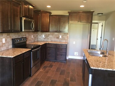 511 Captain Reid Ln, Prairie Grove, AR 72753 - photo 3