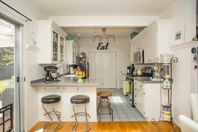 2515 S 219th St, Des Moines, WA 98198 - photo 2