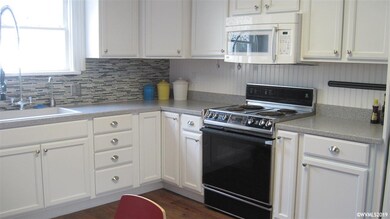 636 11th Ave SW, Albany, OR 97321 - photo 2