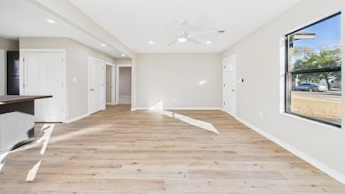 CAM03710G0-PR0162-STILL009