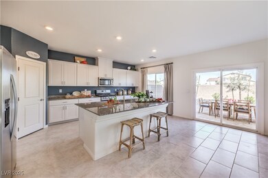 6033 Sunshine Shores St unit 8, Las Vegas, NV 89118 - photo 3