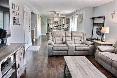 750 Leeward Ln, Oregon, WI 53575 - photo 3