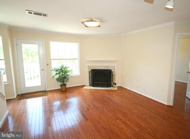 5822 Inman Park Cir unit 220, Rockville, MD 20852 - photo 7