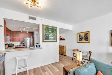 255 Evernia St unit 1421, West Palm Beach, FL 33401 - photo 6