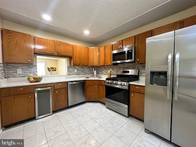 6 Wosniak Ct, Lawrence Township, NJ 08648 - photo 4