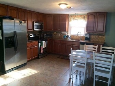 94 Dale St unit 1, Waltham, MA 02451 - photo 2