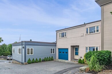 7 Mariners Ln, Marblehead, MA 01945 - photo 2