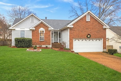 2010 Alice Springs Ct, Mount Juliet, TN 37122 - photo 2