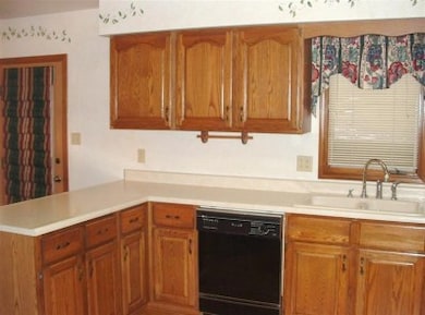 442 N Wright St, Griffith, IN 46319 - photo 6