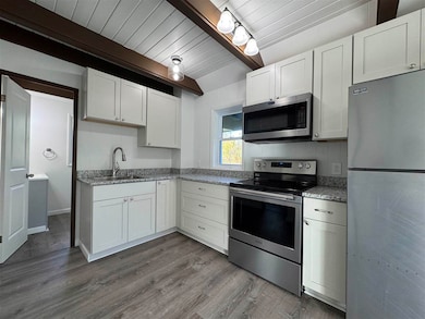 332 W Sheridan St, Petoskey, MI 49770 - photo 3