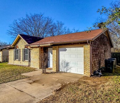 1605 Mcanear St, Cleburne, TX 76033 - photo 4