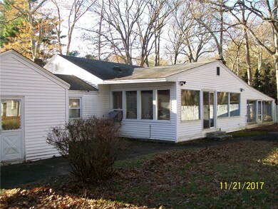 55 Smith Ave, Greenville, RI 02828 - photo 3