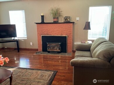 613 N Jeffries St, Aberdeen, WA 98520 - photo 4