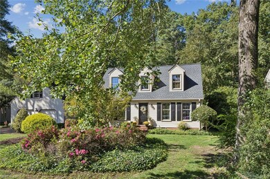 421 Whispering Pine Dr, Yorktown, VA 23692 - photo 2