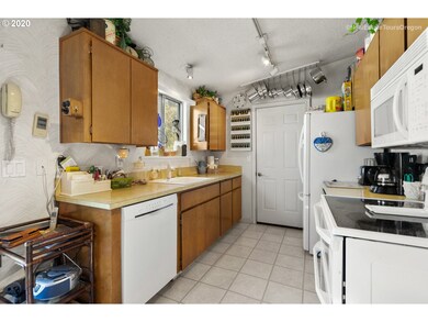 18965 SW Jaylee St, Beaverton, OR 97007 - photo 7