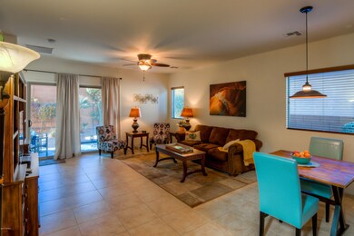 10 Living Room photo a