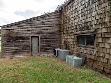 2222 W 7th St, Prague, OK 74864 - photo 5