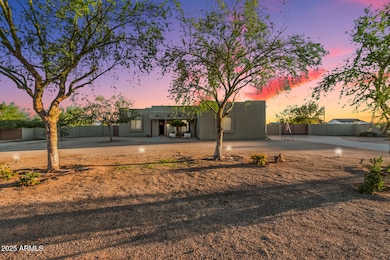 24909 W Red Robin Dr, Wittmann, AZ 85361 - photo 2