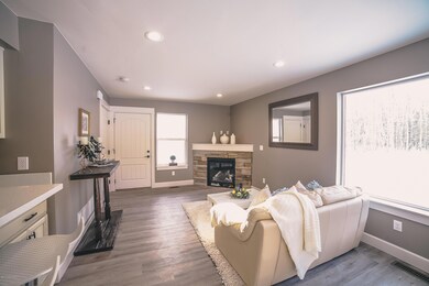 Autumn Crest entrance:family room