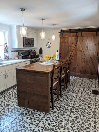 84 Oak St, Walpole, MA 02081 - photo 4