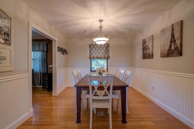 Open kitchen/dining room