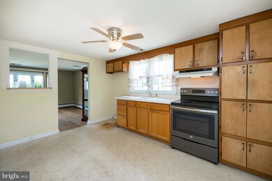 735 Willow St, Lansdale, PA 19446 - photo 6