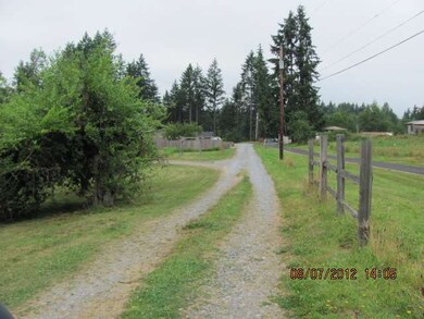 12121 Kapowsin Hwy E, Graham, WA 98338 - photo 4