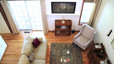 97 Duck Hollow Cir, Stroudsburg, PA 18360 - photo 6