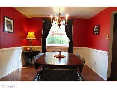 Dining Room - Traditional layout with DR behind LR